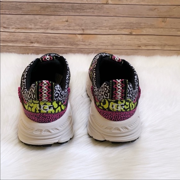 UGG CA805 Zip Safari Sneaker - Picture 6 of 8